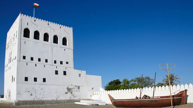 Read more about the article Abu Dhabi to Sohar Executive Limo & Corporate Chauffeur Service