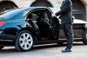Business Chauffeur Abu Dhabi: How to Choose the Right Car for Corporate Travel
